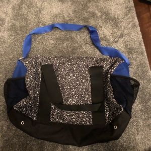 VS Pink duffle back